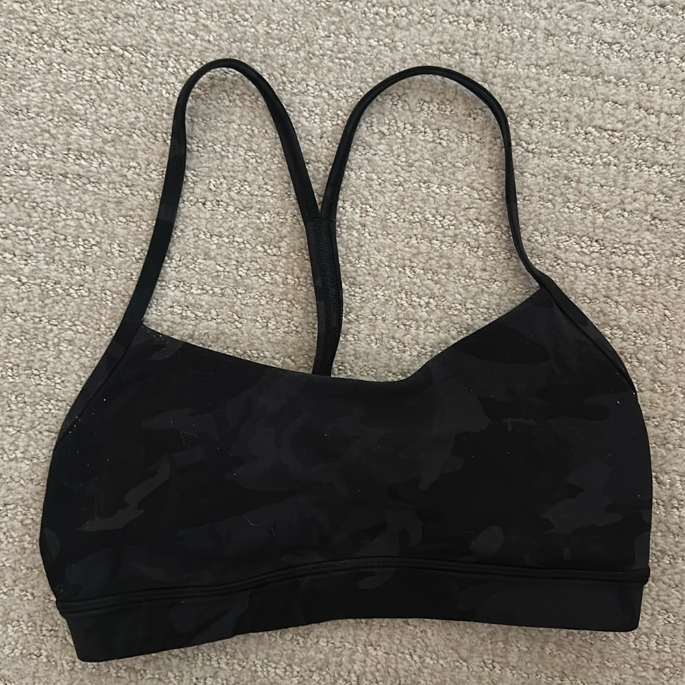 Lululemon sports bra